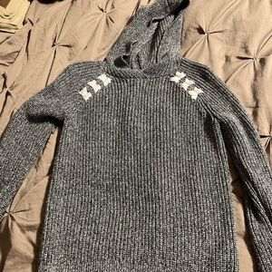 Hooded sweater